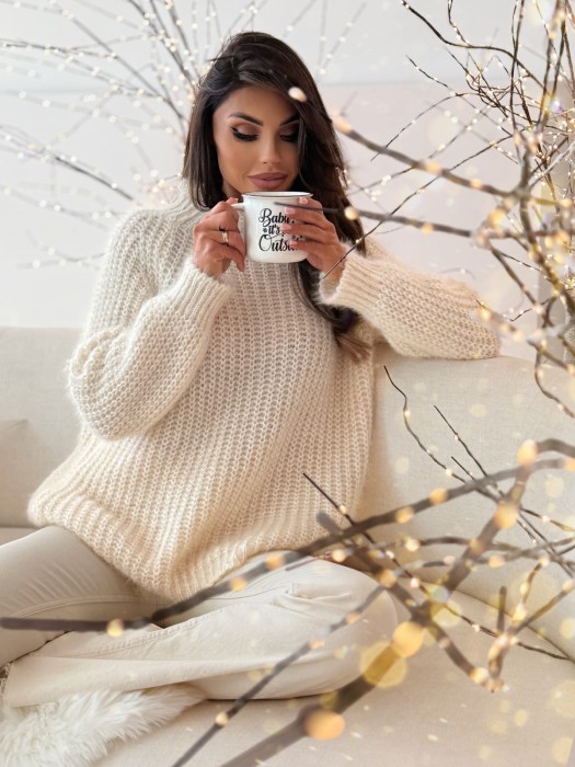 sweter-z-cekinami-gail-creamy