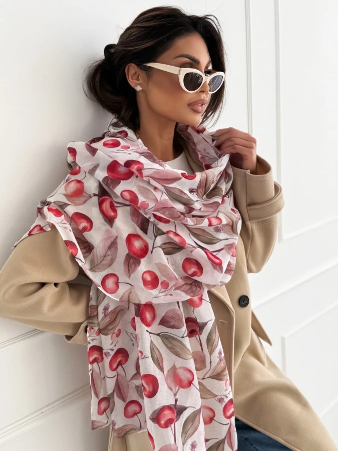 szal-cherries-creamy