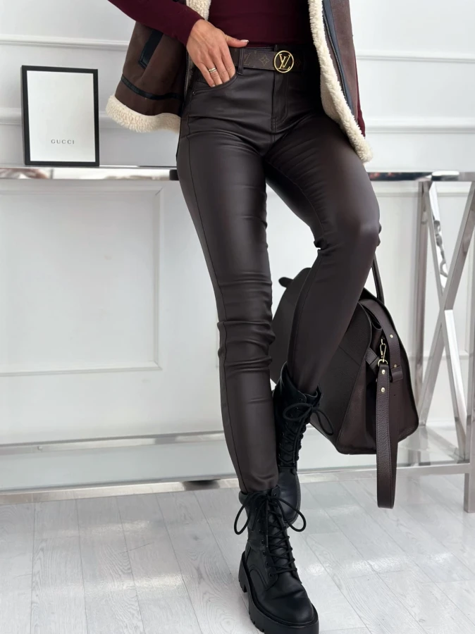 spodnie-woskowane-chocolate-leather