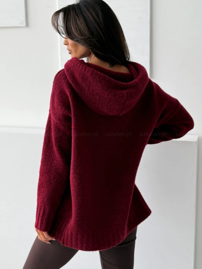 swetrowa-bluza-z-kapturem-burgund